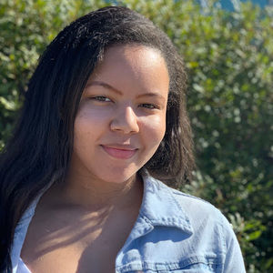 Meet your Posher, Aja